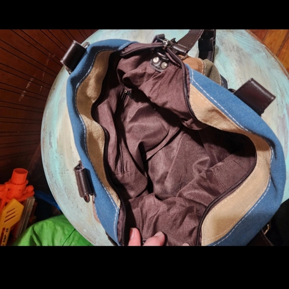 Purse - Picture 2 of 3